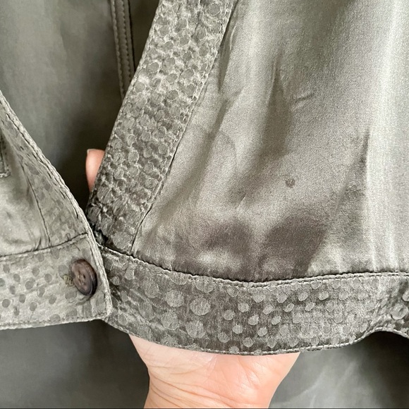 Crossley Italy Silk Hi-Lo Fishtail Vest - XS/S - Picture 8 of 10